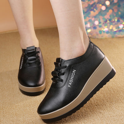 30% OFF🔥【Размери 35-42】Дамски кожени обувки с дебела подметка, нова есенна тенденция