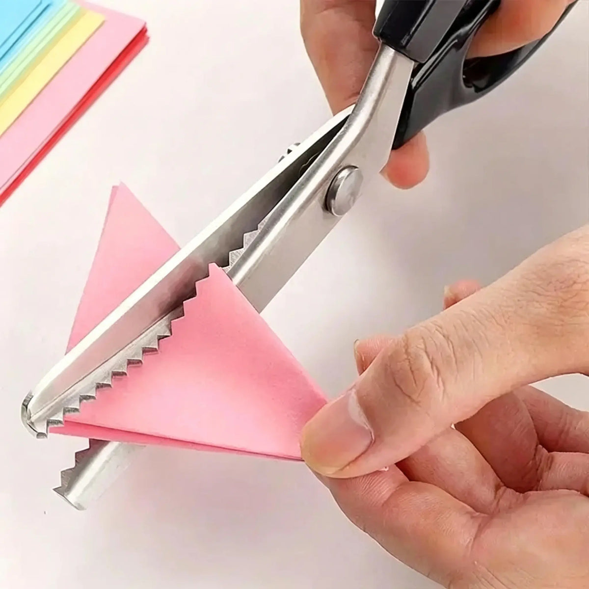 2 komada za 25 eura🔥Kupite 1, drugi dobijete gratis✂️ Profesionalne cik-cak škare - oštre škare za tkaninu s nazubljenim oštricama